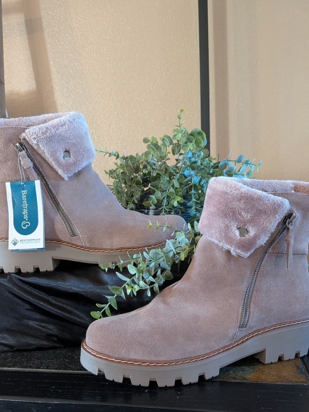 NWT! BareTraps Taupe Wyoming Ankle Boots Size 10M